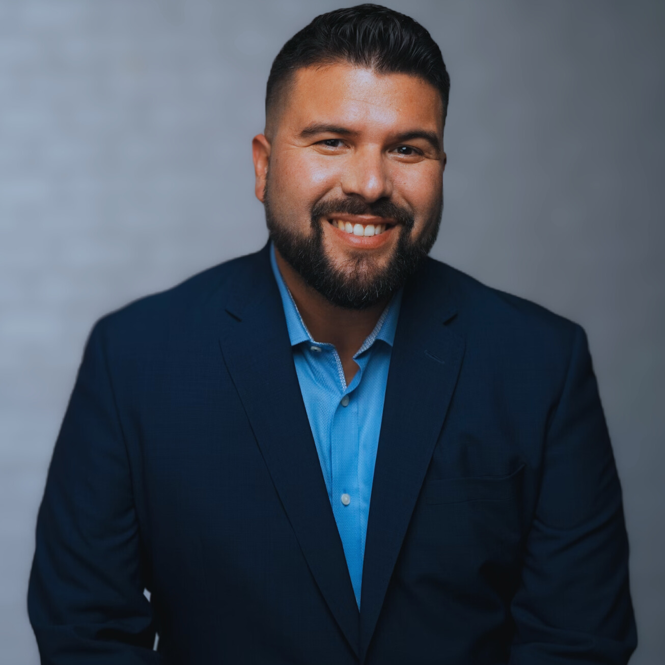 Robert Díaz
